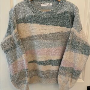 Altar’d State sweater, size S/M. Wore few times. Multicolor Great condition.
